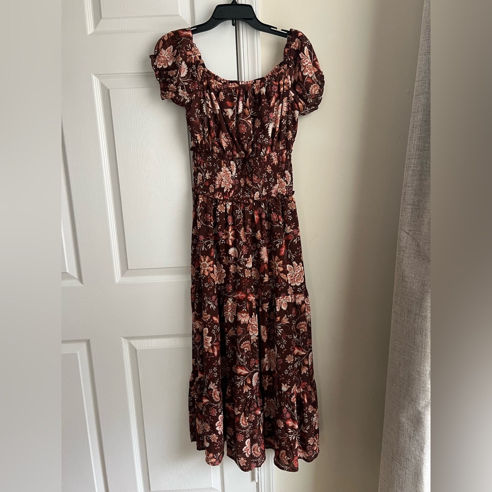 Francesca’s / Trixxi Brown Floral On / Off Shoulder Smocked Waist Dress Medium